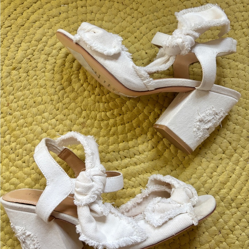 Bill Blass white stacked heel sandals with bows